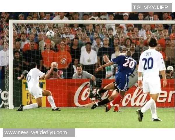 特雷泽盖争议言论引发热议劳塔罗被评为现役前锋第一人